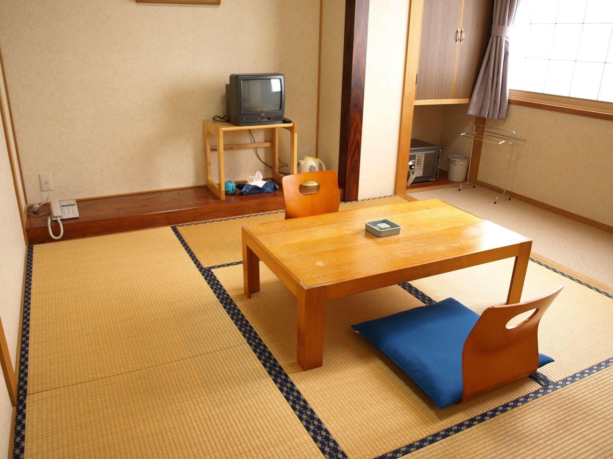 Hotel Maruni Ryokan Hakuba Zewnętrze zdjęcie