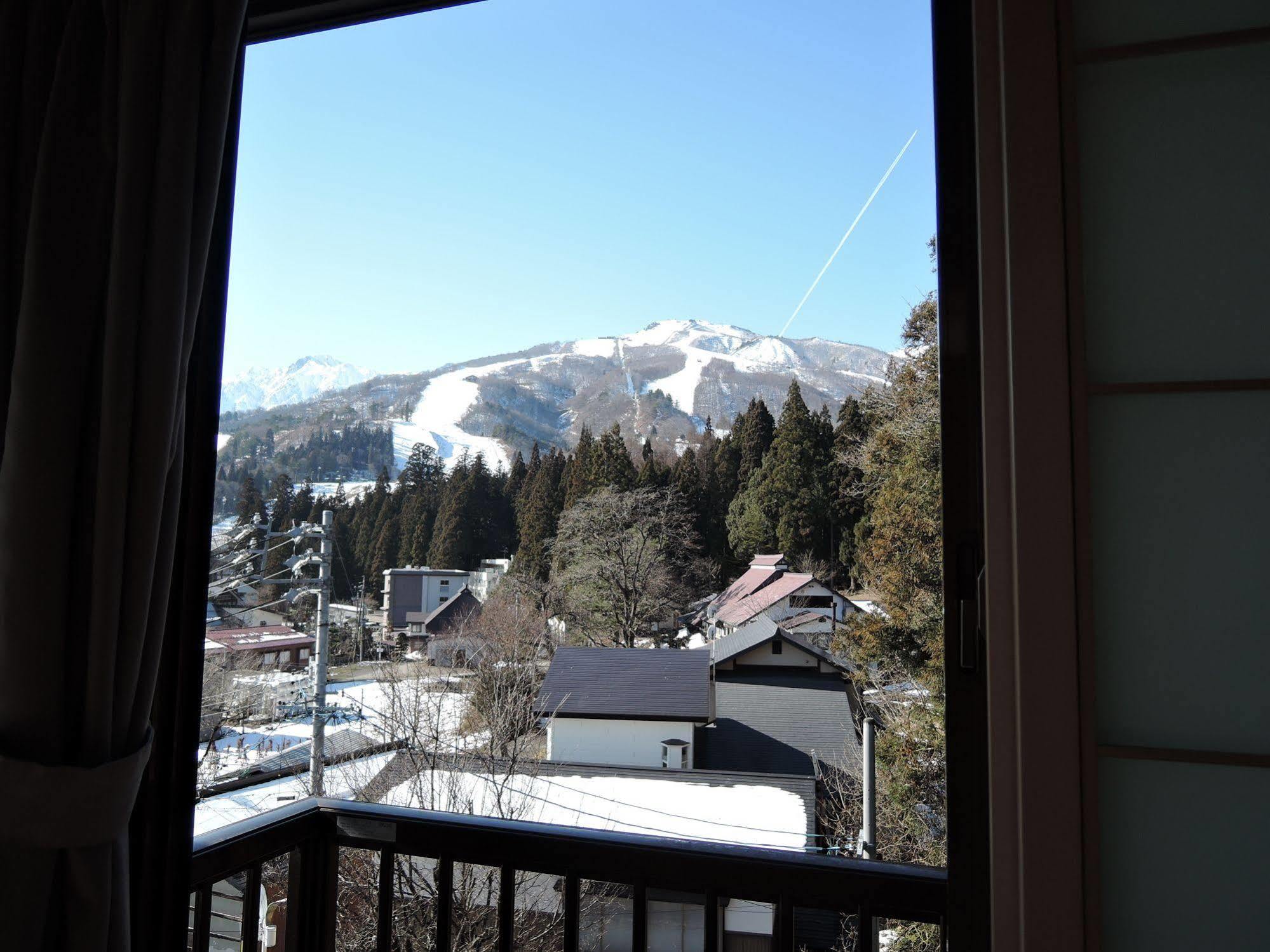 Hotel Maruni Ryokan Hakuba Zewnętrze zdjęcie